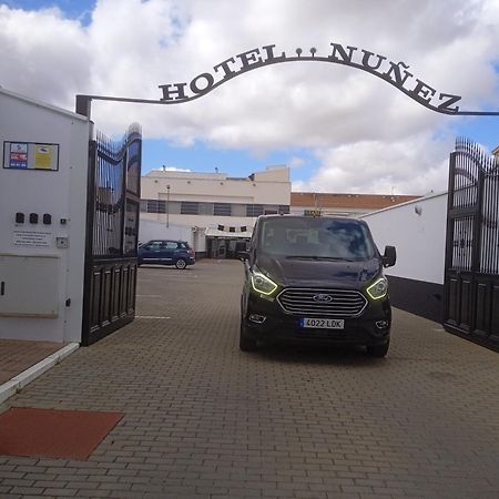 Nuñez Tomelloso Exterior foto
