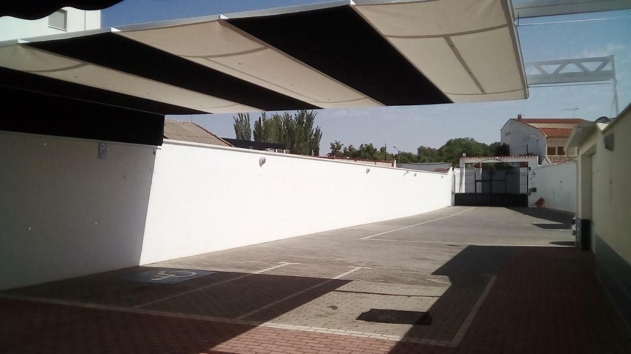Nuñez Tomelloso Exterior foto